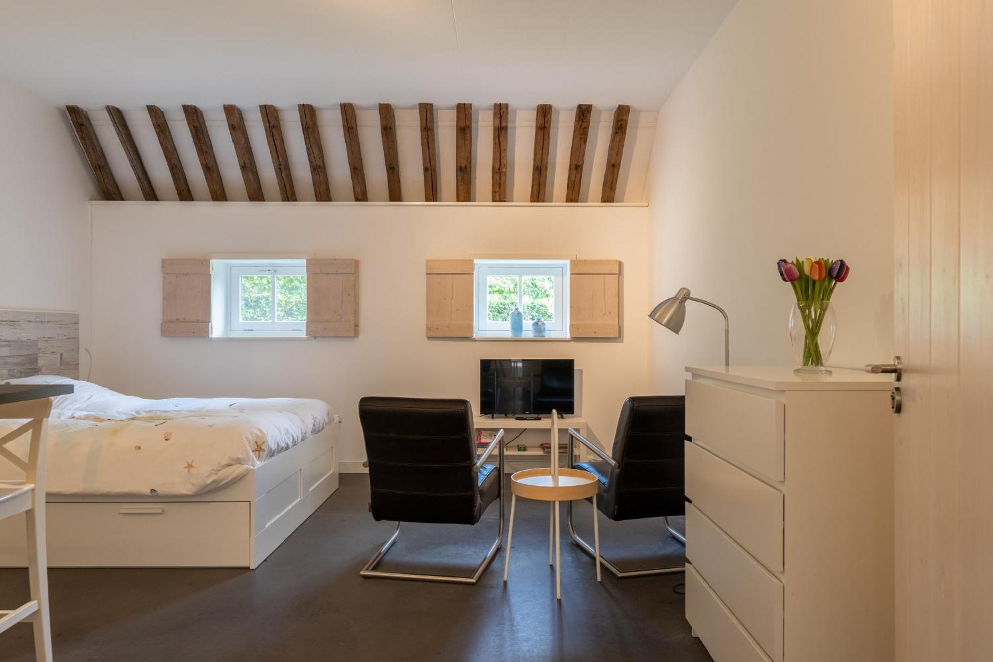 Iselmarpleats Comfortabele Studio Met Badkamer Gaast Bagian luar foto